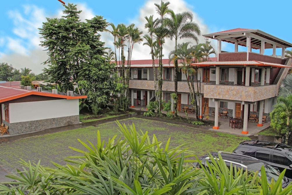 San Bosco Inn La Fortuna Екстериор снимка